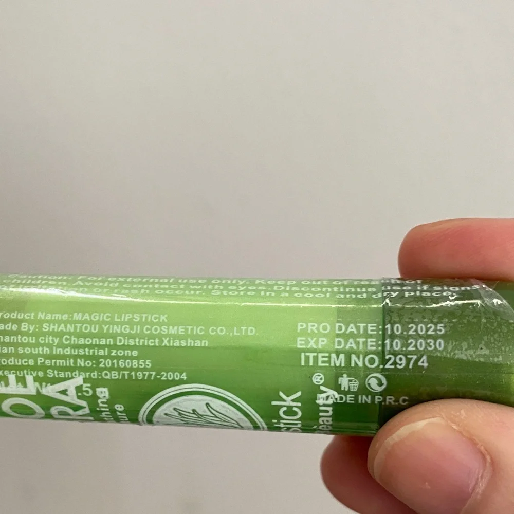 Aloe Vera Lipstick - Green